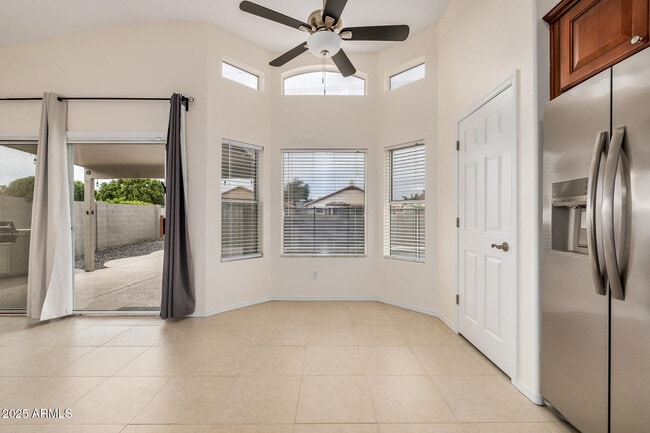 Building Photo - 15002 S 47th St