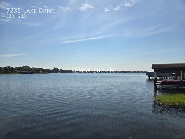 Building Photo - 7235 Lake Dr
