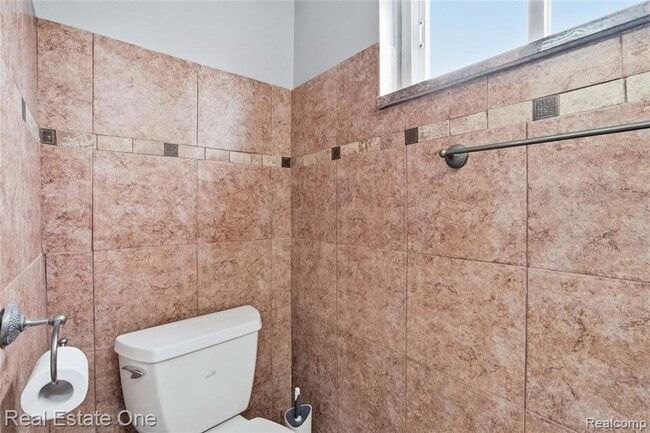 Building Photo - 8528 Norborne Ave