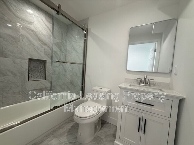 Building Photo - 13753 Aldergrove St