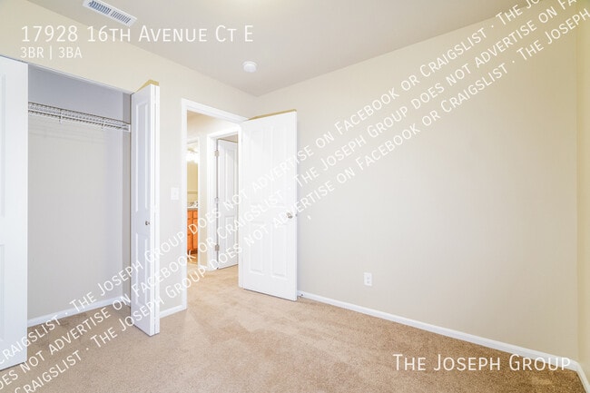 Building Photo - 17928 16th Ave Ct E