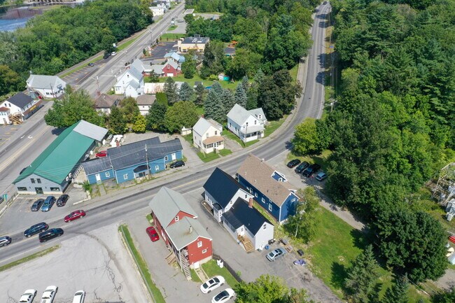 Walking distance - 9 Halifax St