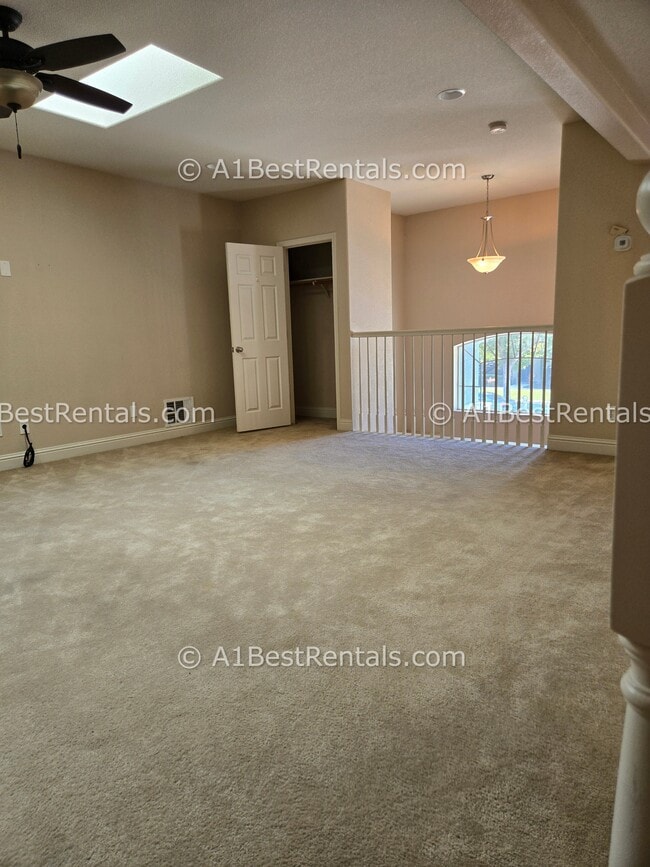 Building Photo - 1271 Grange Way