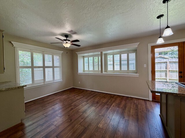 Building Photo - 3602 Chapel Square Dr