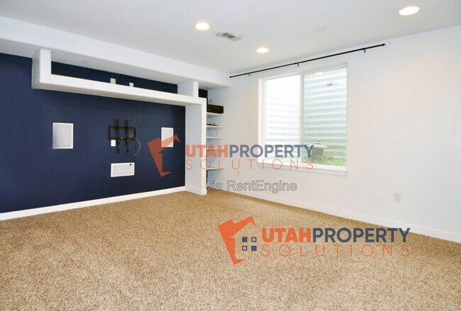 Building Photo - 5083 Digory Dr