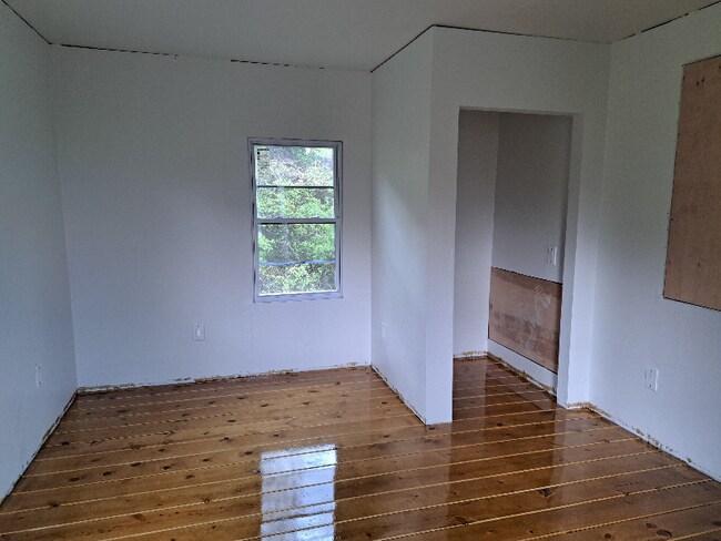 Building Photo - 2335 Milligan Ave
