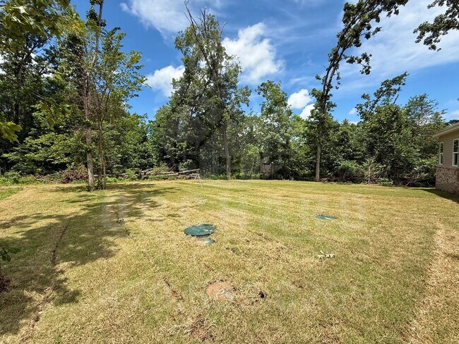 Building Photo - Bella Vista Single-Family Home- 2 Bed/ 2 B...