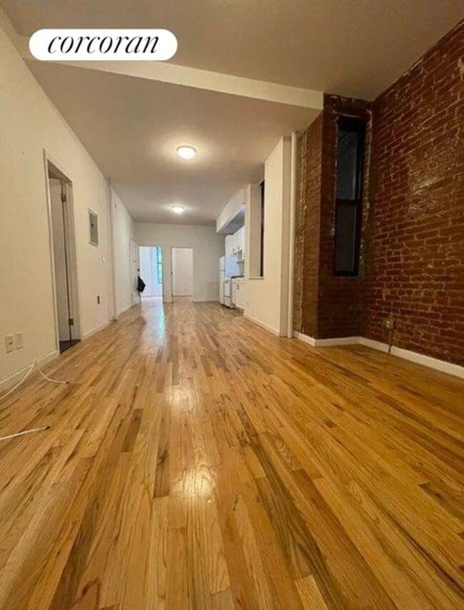Building Photo - 346 E 78th St