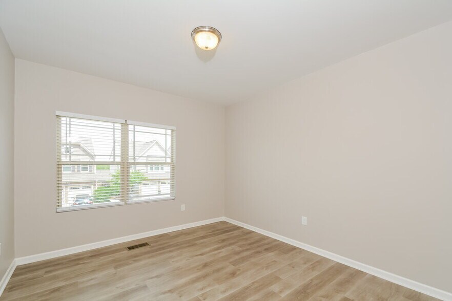Building Photo - 1024 Thoughtful Spot Ln