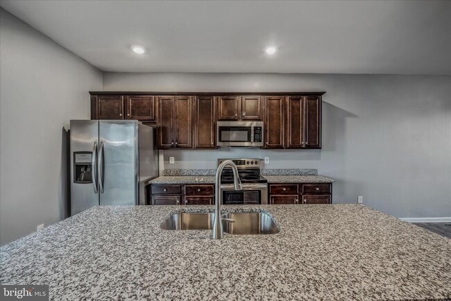 Building Photo - 243 Drexel Ct