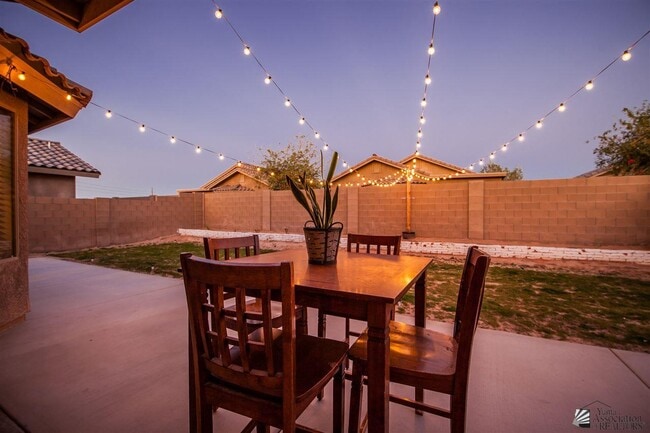 Building Photo - 4533 S Agave Ave