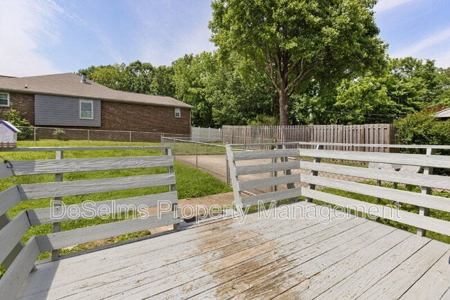 Building Photo - 3204 Blackwood Dr