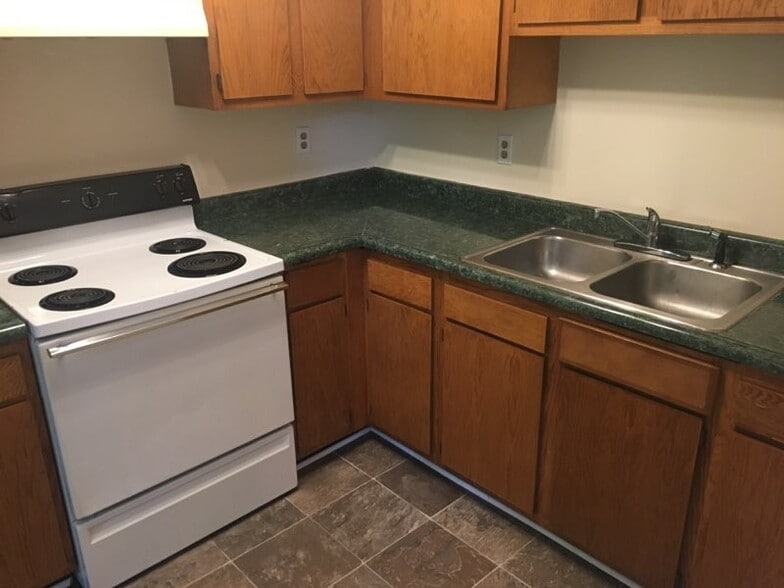 Building Photo - 1239 S Brook St