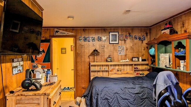 Building Photo - 1012 Fairwater Cir