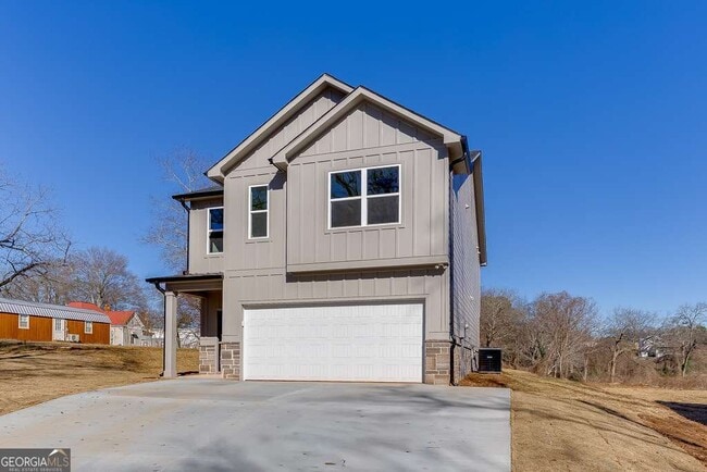 Building Photo - 569 Clayton St