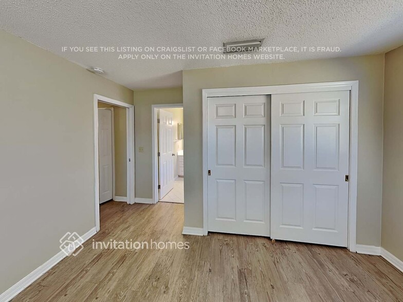 Building Photo - 6169 Half Moon Dr