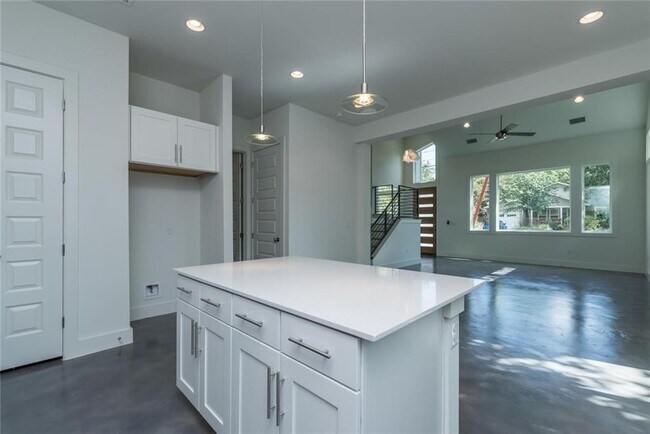 Building Photo - 1403 Arcadia Ave