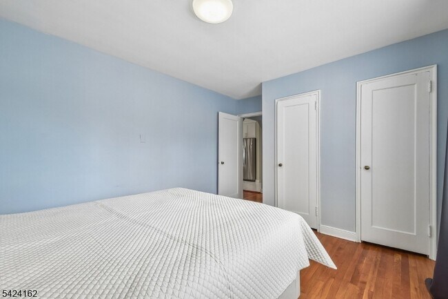 Building Photo - 176 Millburn Ave