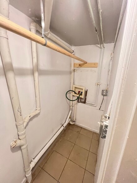 Building Photo - 3139 W Pershing Rd