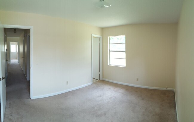 Building Photo - Home for Rent
