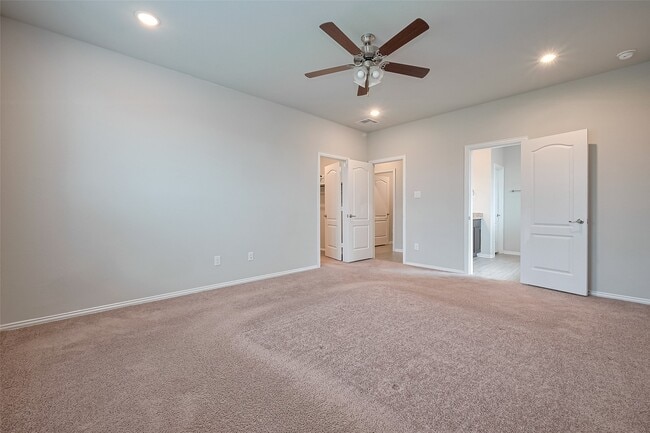 Building Photo - 31415 Conover Dr