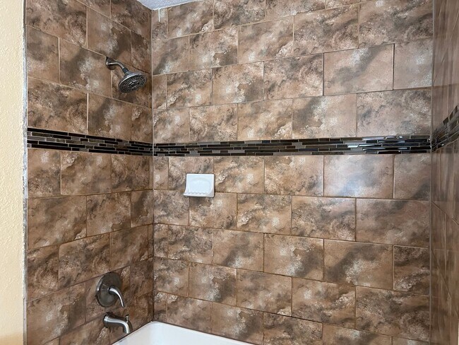 Building Photo - 1710 S Teilman Ave