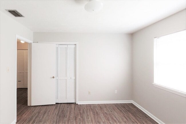 Building Photo - 671 Holyoke Ct