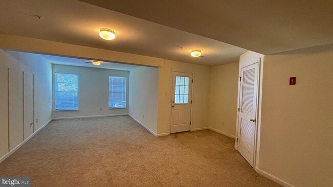 Building Photo - 593 Coach Hill Ct