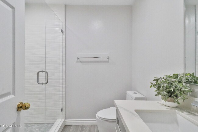 Building Photo - 2598 Winthrop Ct