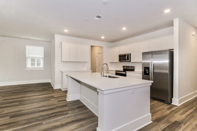 Building Photo - $1500 Off 1st Month's Rent! Brand New Home  - 4 Br/2.5 Bath, Pet-Friendly in Rolling Hills. Short...