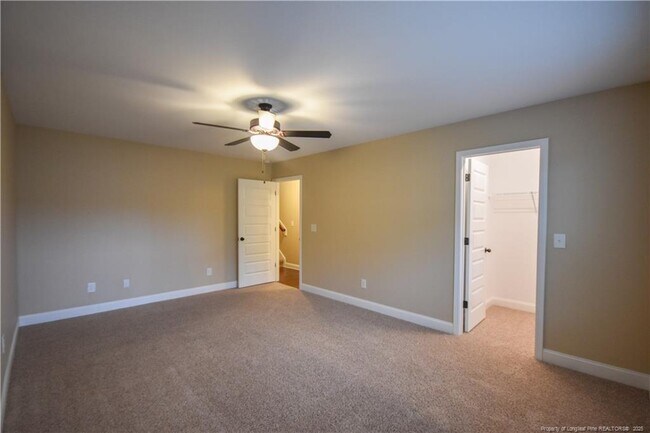 Building Photo - 124 Summer Creek Ln