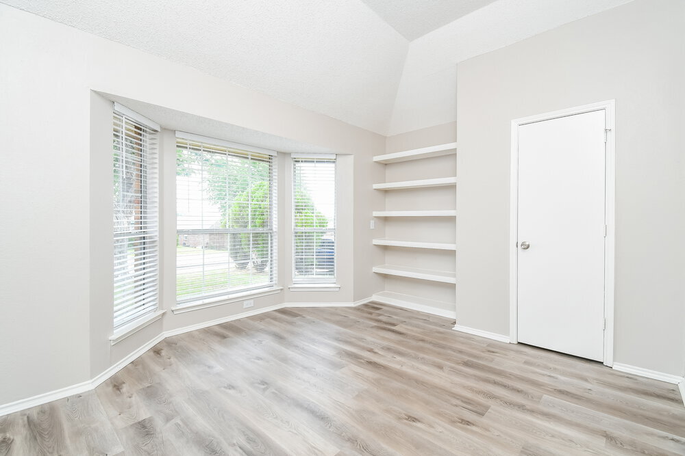 Building Photo - 416 Deauville Dr
