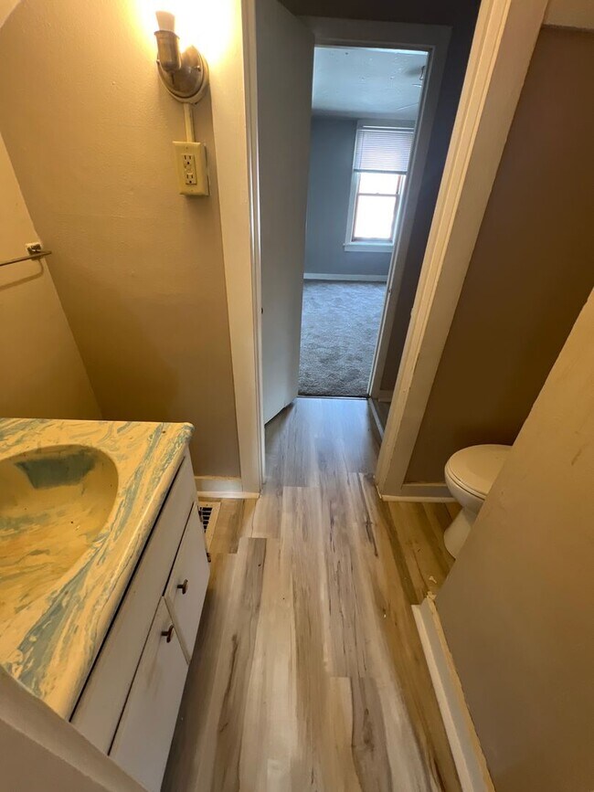 Building Photo - 1224 N Rutledge St