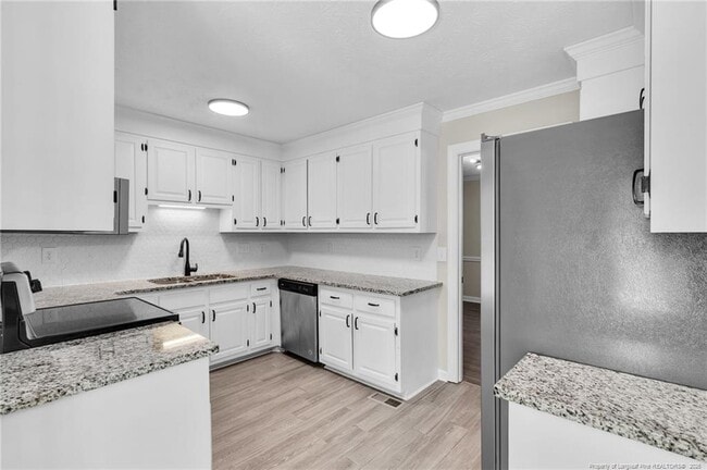 Building Photo - 5999 Blue Teal Ct