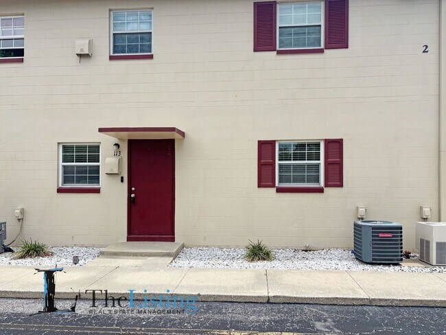 Building Photo - 5505 Hernandes Dr