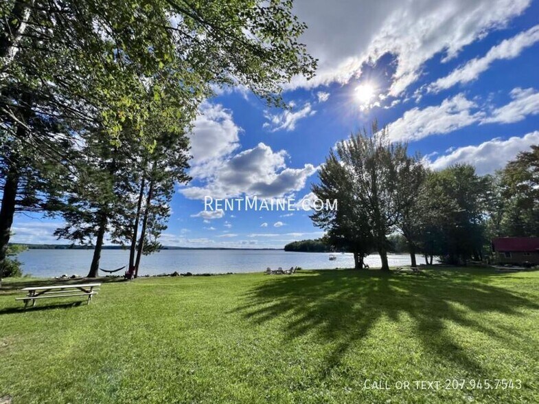 Building Photo - 8 Sand Beach Ln