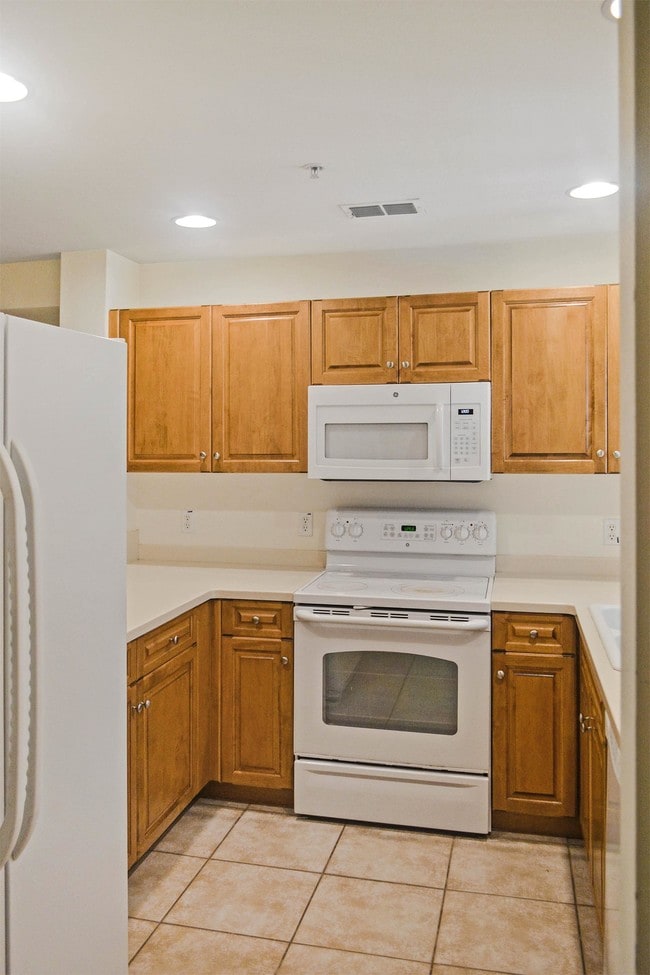 Building Photo - 9410 Ivy Brook Run