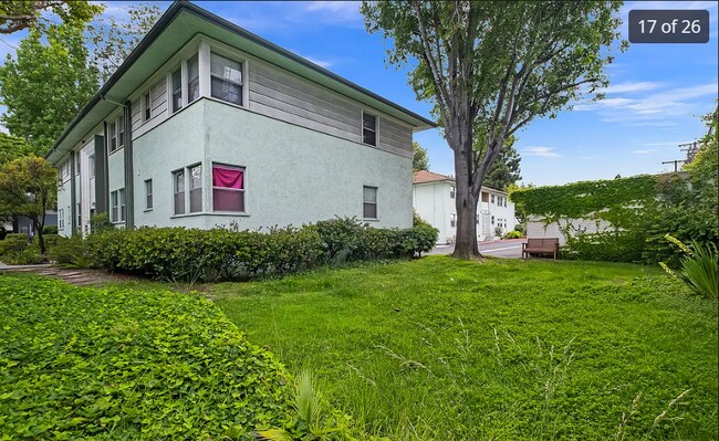 Building Photo - 5805 Bowcroft St