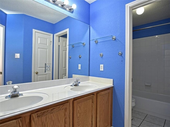 Building Photo - 11513 Glen Falloch Ct
