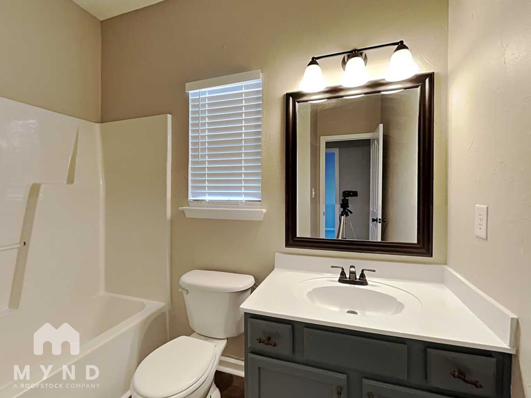 Building Photo - 166 Bluffton Rd