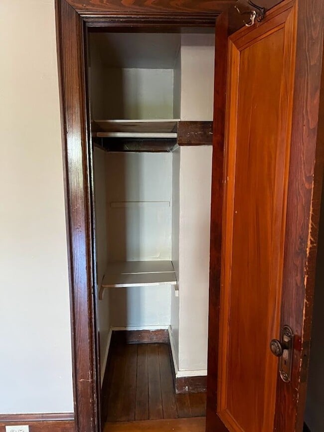 Building Photo - 2021 Scott St