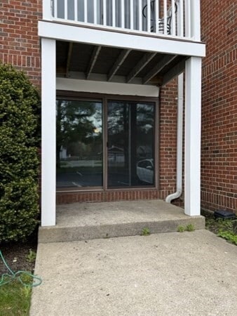 Building Photo - 740 Farm Rd
