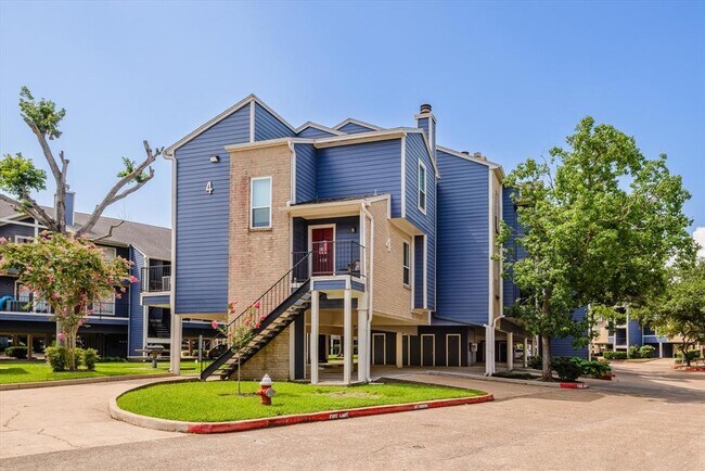 Building Photo - 18511 Egret Bay Blvd