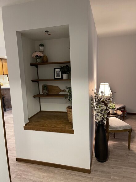 Building Photo - 6827 Sunset Meadow Dr