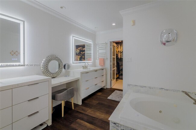 Building Photo - 8500 SW 70th St