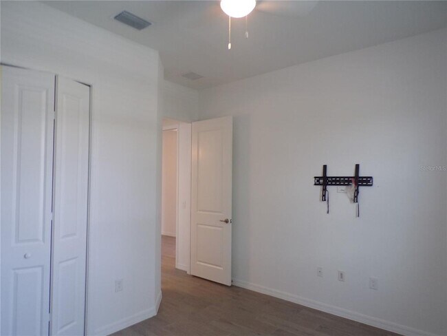 Building Photo - 15255 River Birch Ct