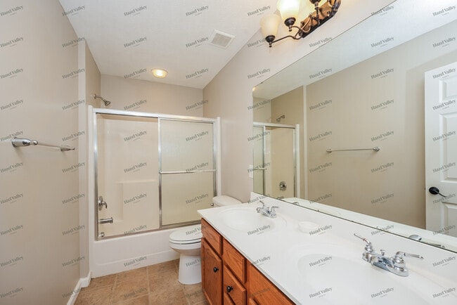 Building Photo - 8726 Harvest Ridge Way