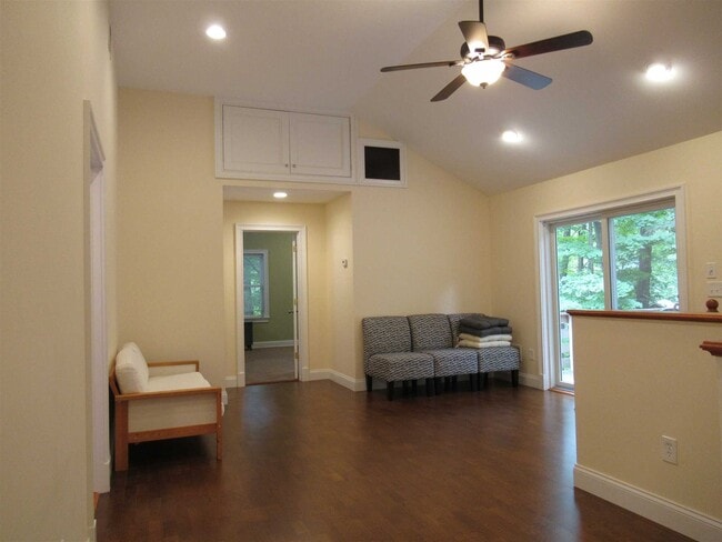 Building Photo - 101 Bundy Hill Rd