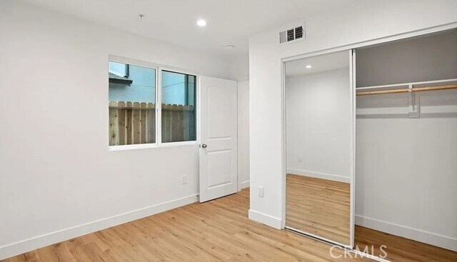 Building Photo - 10422 Graham Ave