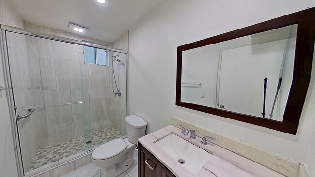 Building Photo - 24652 Vía Raza